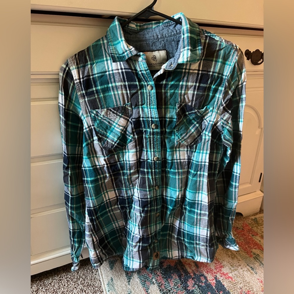 Legendary Whitetails | Women’s Flannel shirt | Size Medium